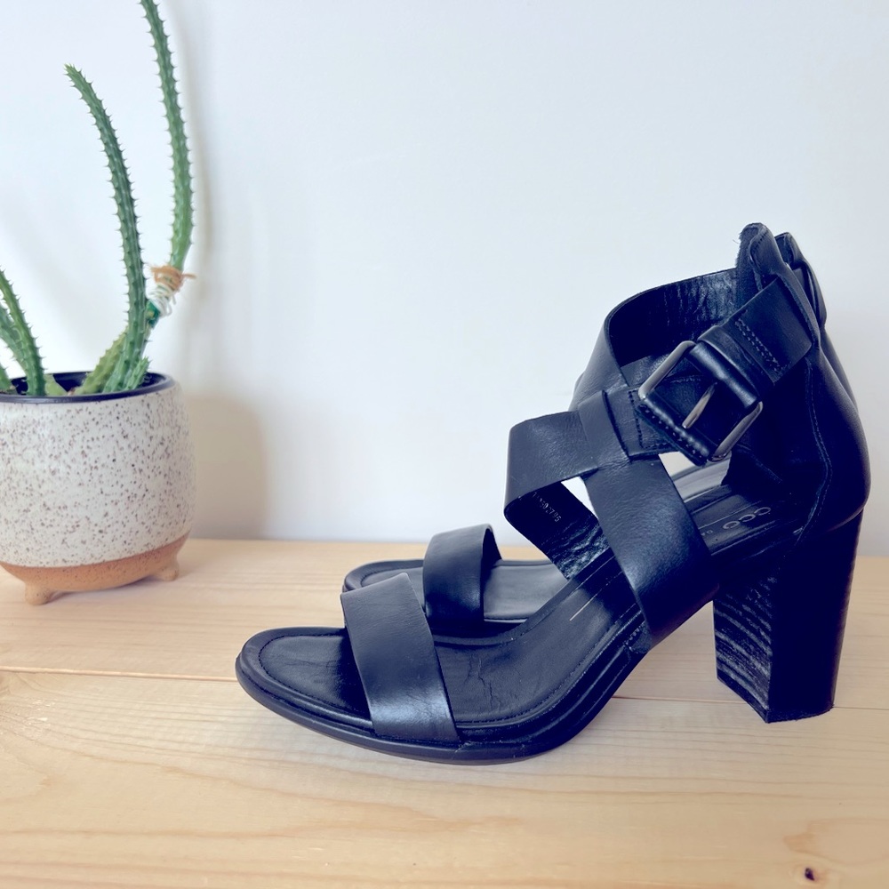 Ecco Shape 65 block sandal - size 38 (7.) —hardly worn—